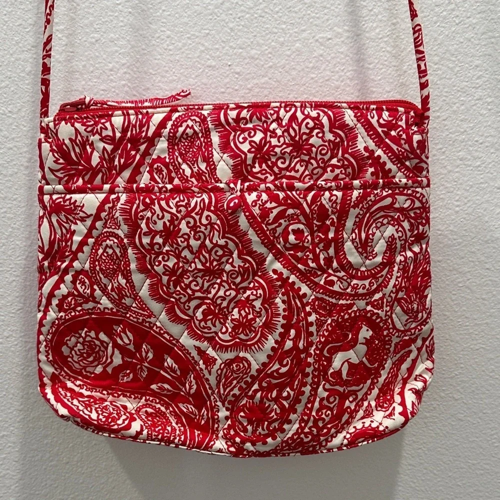 Vera Bradley Original Hipster in Paisley Key Red NWOT zipper purse bag